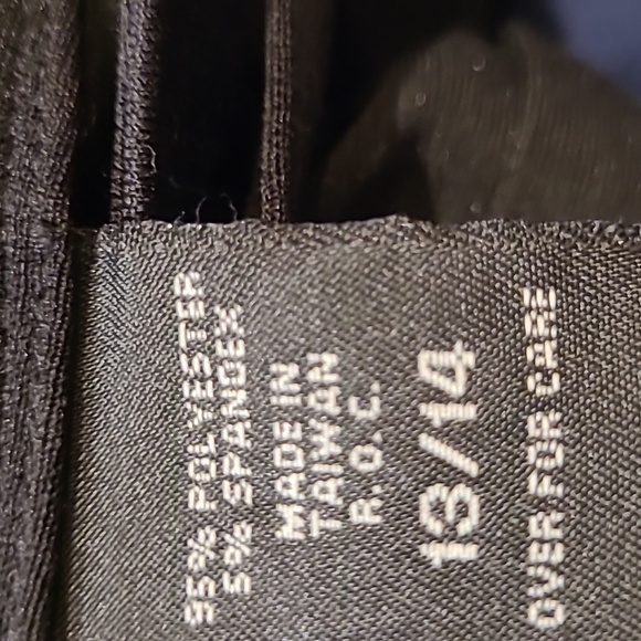 Express Classic Black Pencil Skirt. - Picture 4 of 5